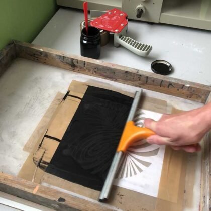 Screen printing on clay