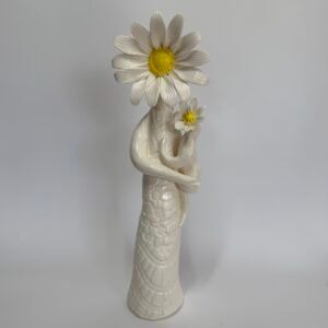 Standing Daisy Mum with child