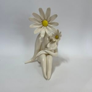 Daisy Mum Holding child
